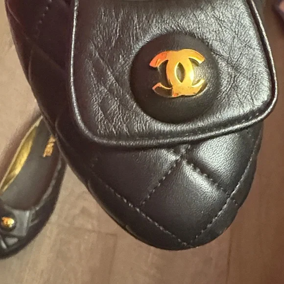 Chanel Black Quilted Leather Loafers, 39.5 - Picture 6 of 13